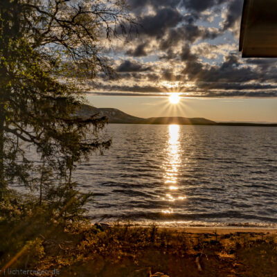 Mitternachtssonne am Pallasjärvi.
