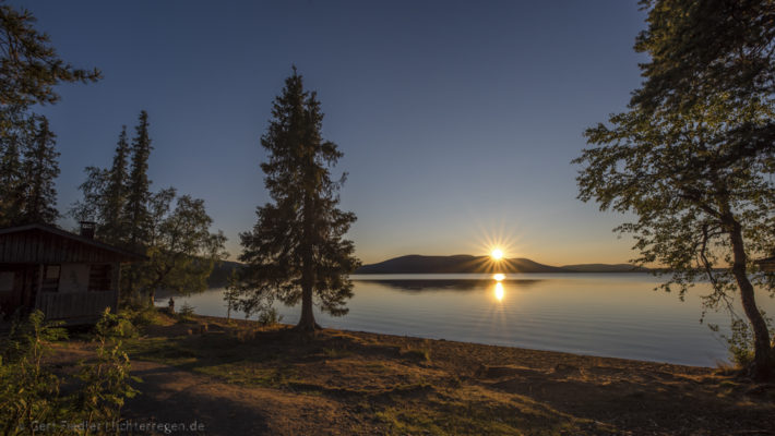 Sonnenuntergang am See Pallasjärvi
